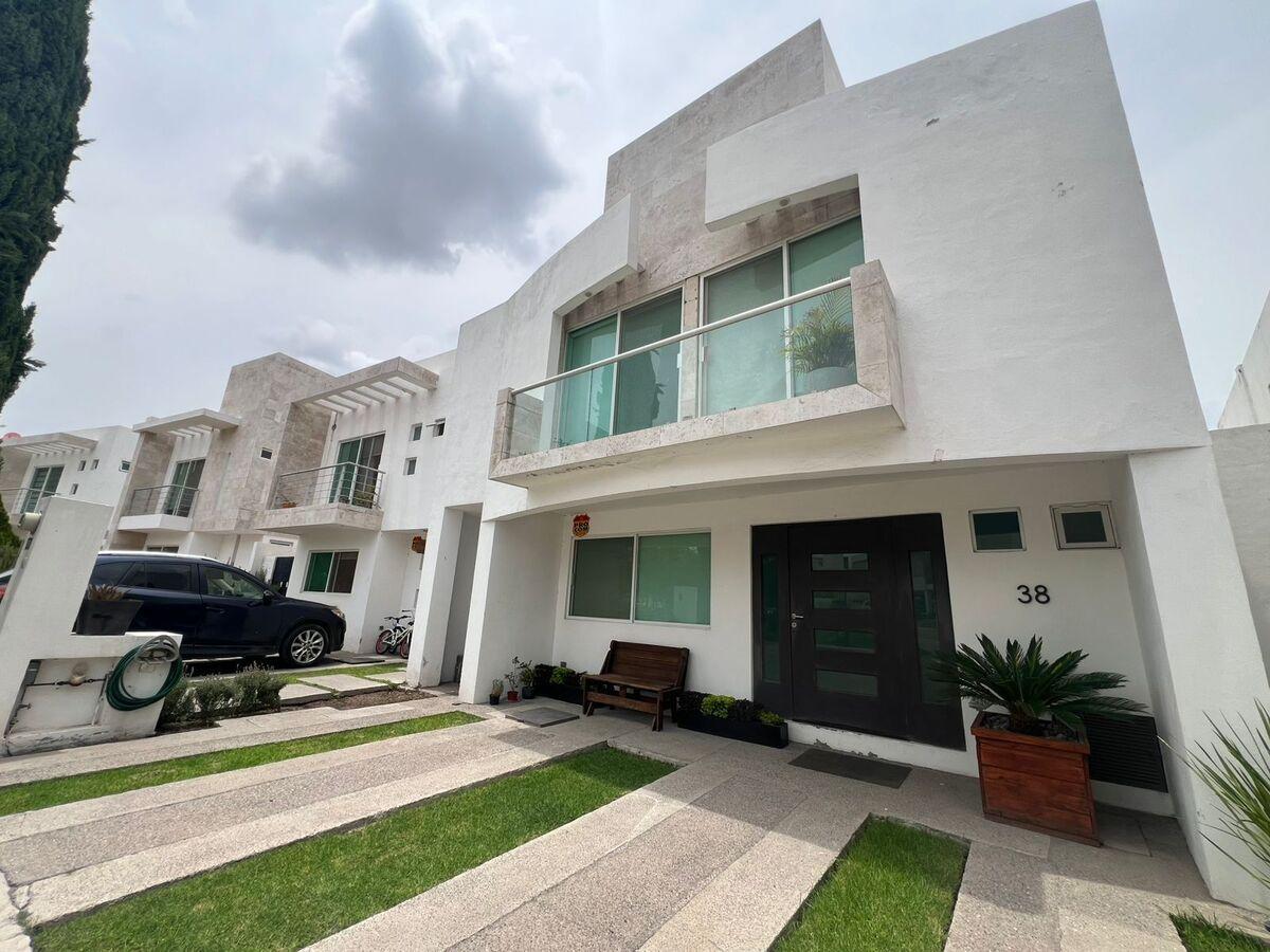 Hermosa Casa en Venta en Horizontes