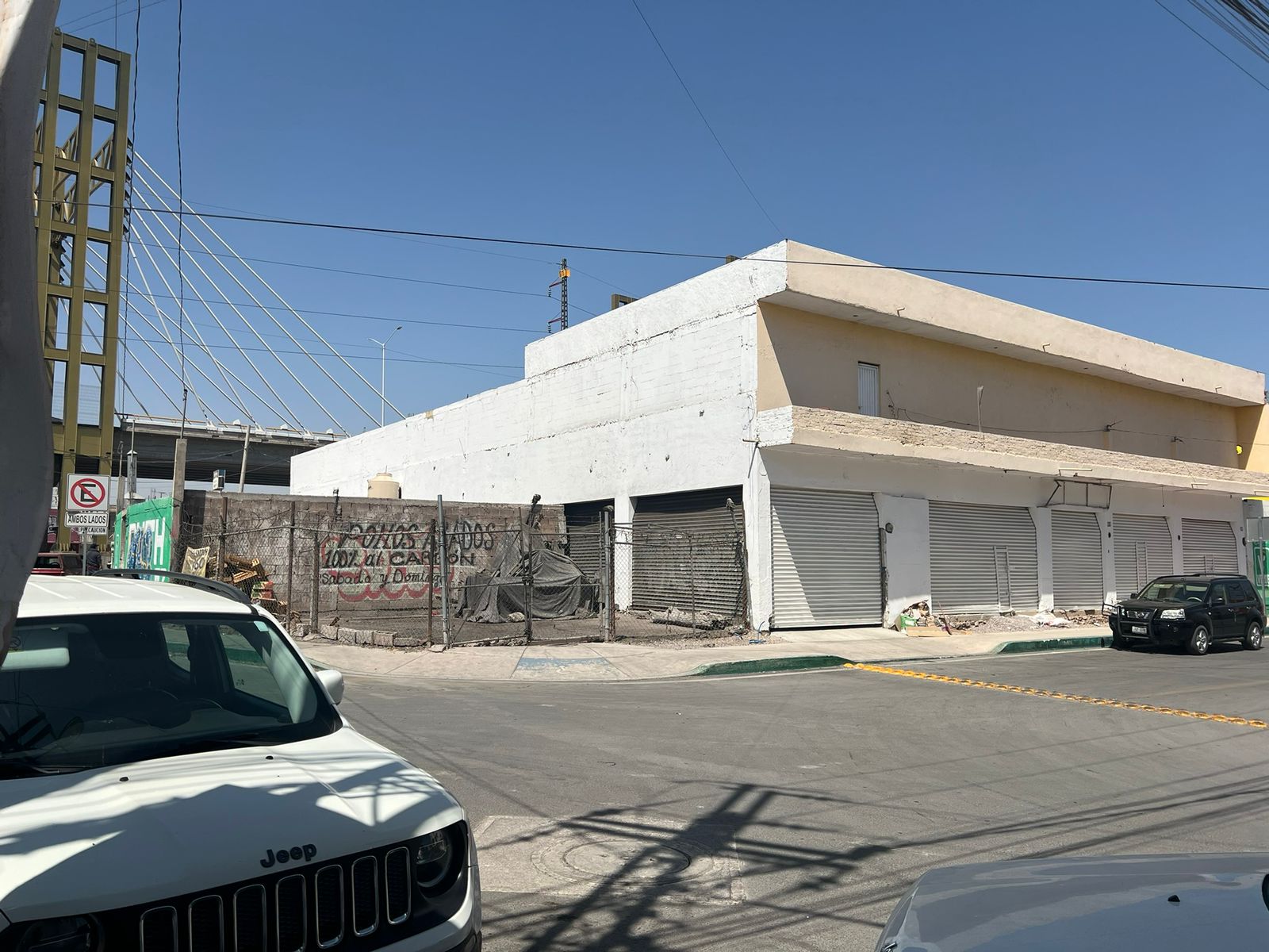 Espacio de locales y patio en Renta por calle 50 en Prados San Vicente
