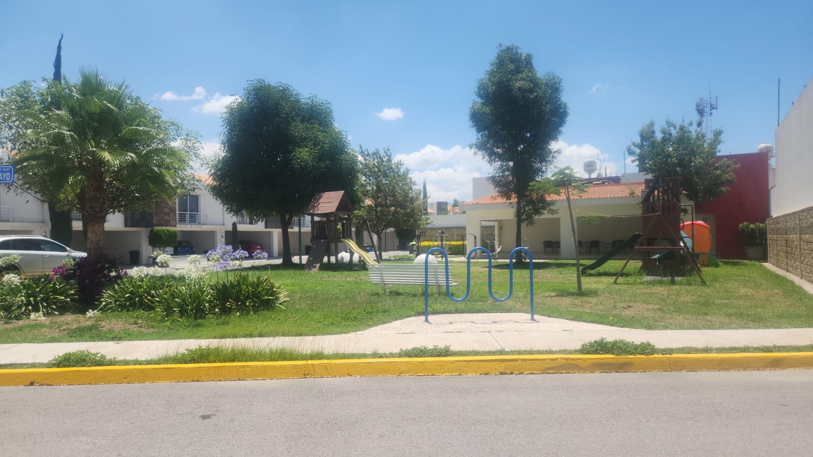 Casa en Renta en Residencial Santa Barbara